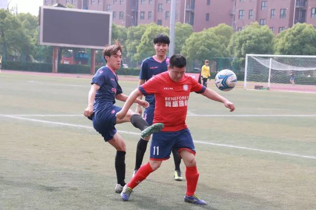 苏亚雷斯承认未能调整球队状态，向球迷道歉